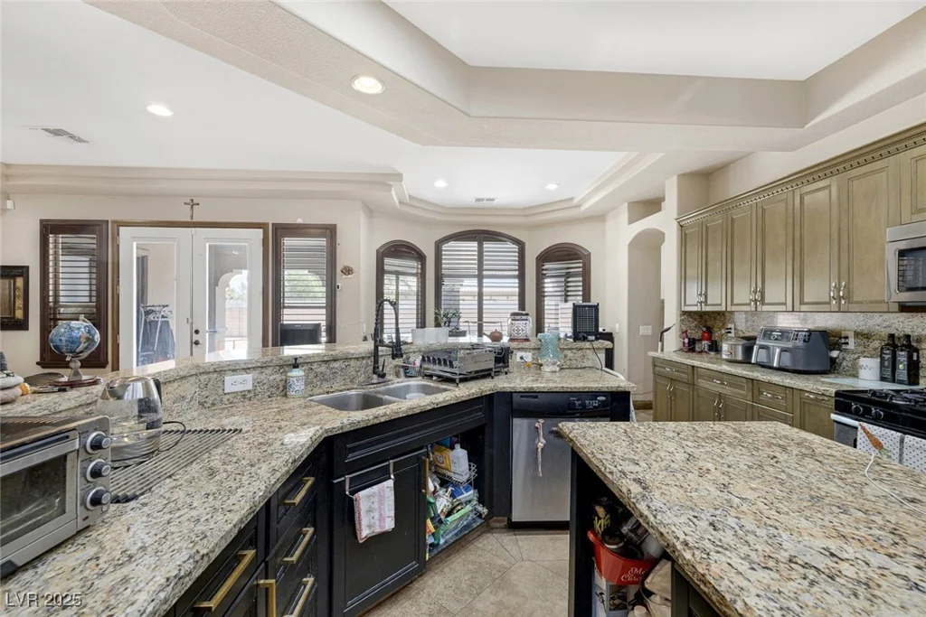 4011 Scott Russell, North Las Vegas, NV 89031