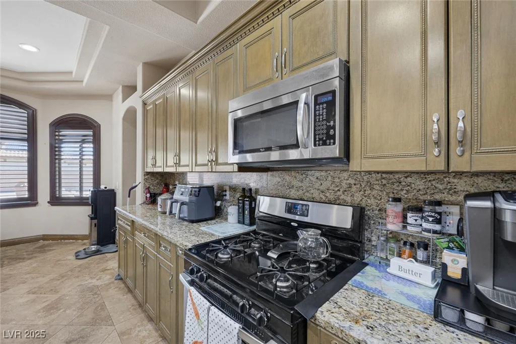 4011 Scott Russell, North Las Vegas, NV 89031