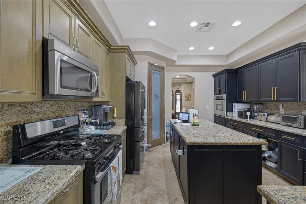 4011 Scott Russell, North Las Vegas, NV 89031