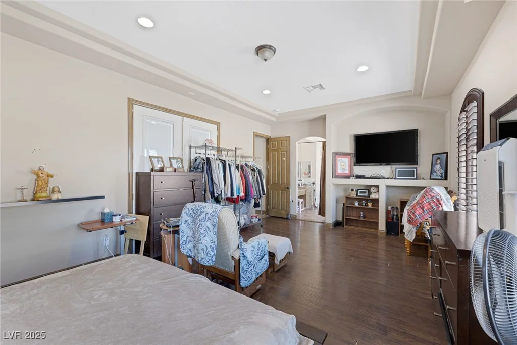 4011 Scott Russell, North Las Vegas, NV 89031