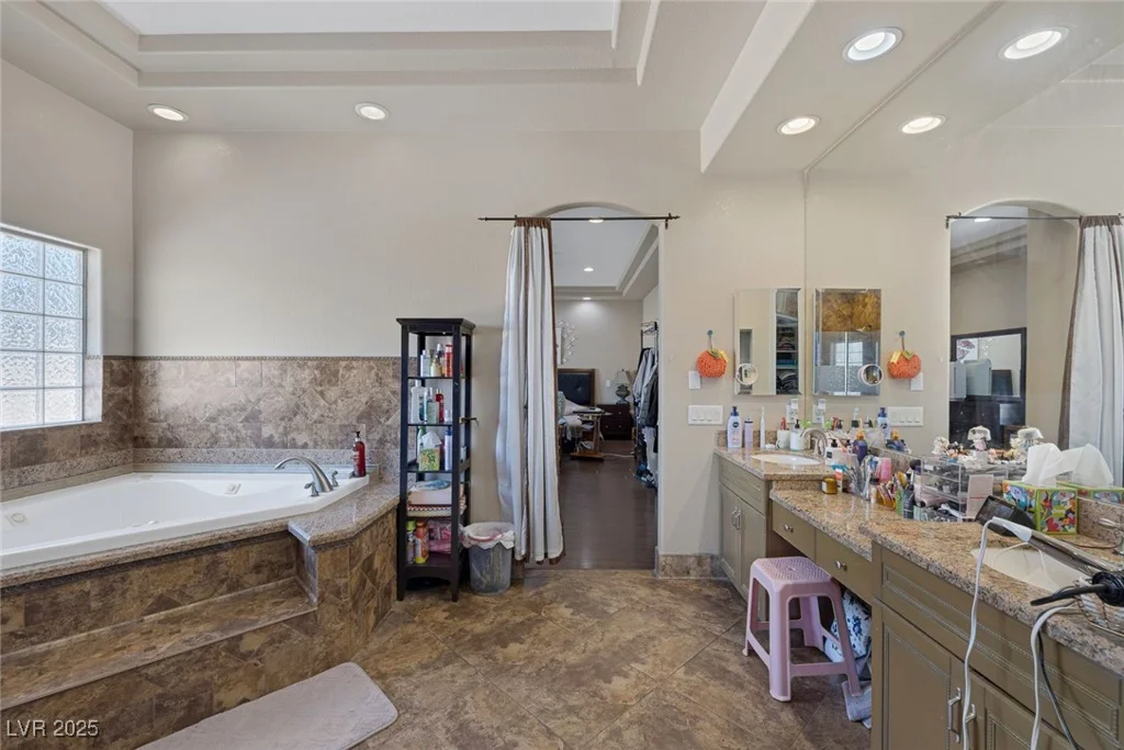 4011 Scott Russell, North Las Vegas, NV 89031