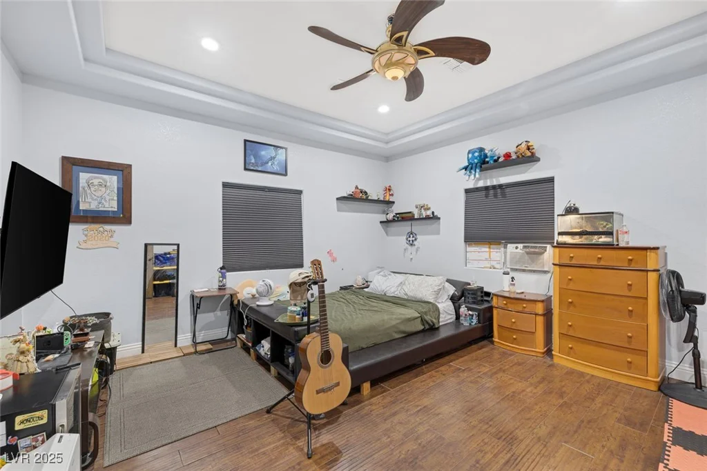 4011 Scott Russell, North Las Vegas, NV 89031