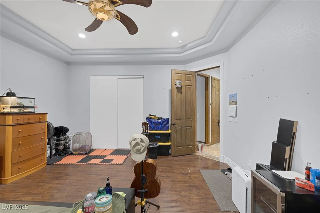 4011 Scott Russell, North Las Vegas, NV 89031