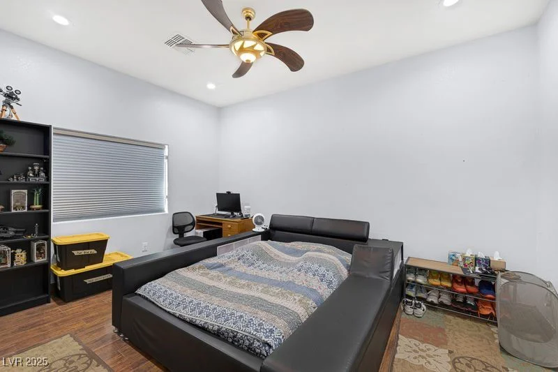 4011 Scott Russell, North Las Vegas, NV 89031