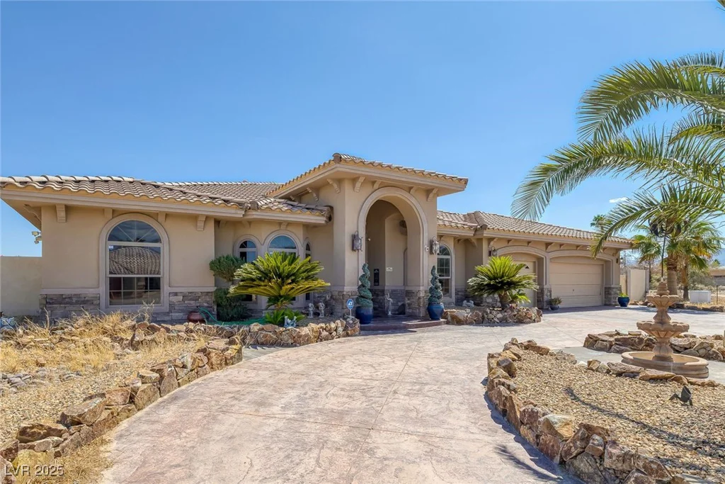 4011 Scott Russell, North Las Vegas, NV 89031