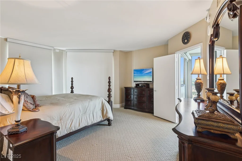 222 Karen, Las Vegas, NV 89109