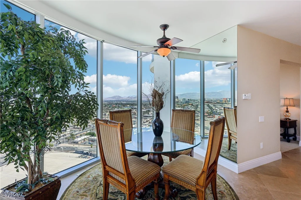 222 Karen, Las Vegas, NV 89109