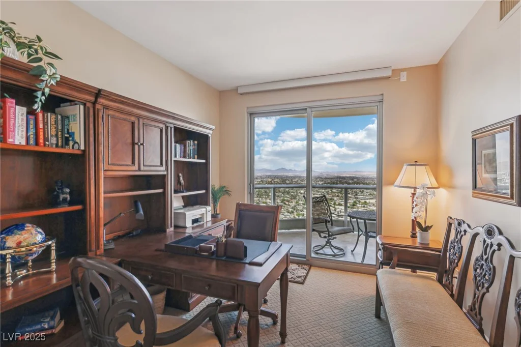 222 Karen, Las Vegas, NV 89109