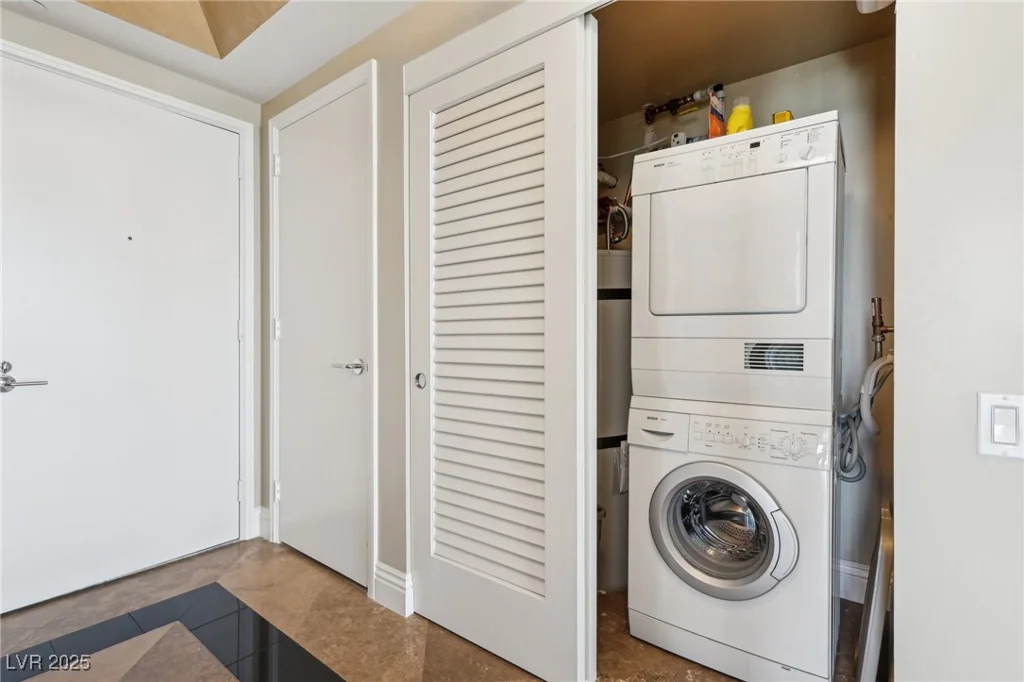 222 Karen, Las Vegas, NV 89109