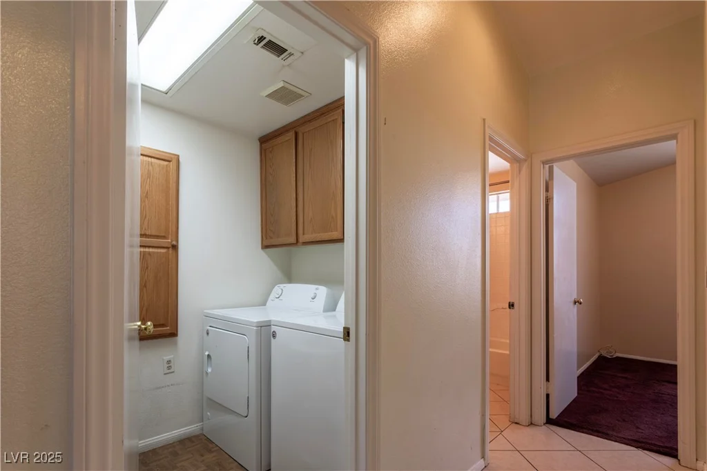 6242 Halehaven, Las Vegas, NV 89110