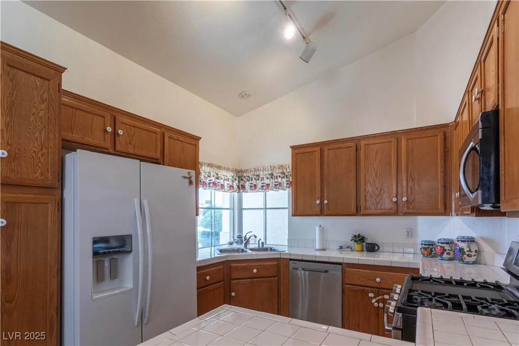 6242 Halehaven, Las Vegas, NV 89110