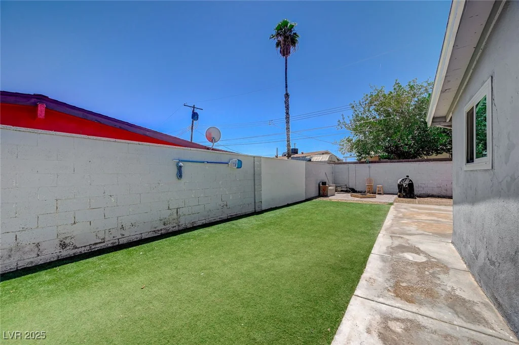 1816 Silver Birch, Las Vegas, NV 89104