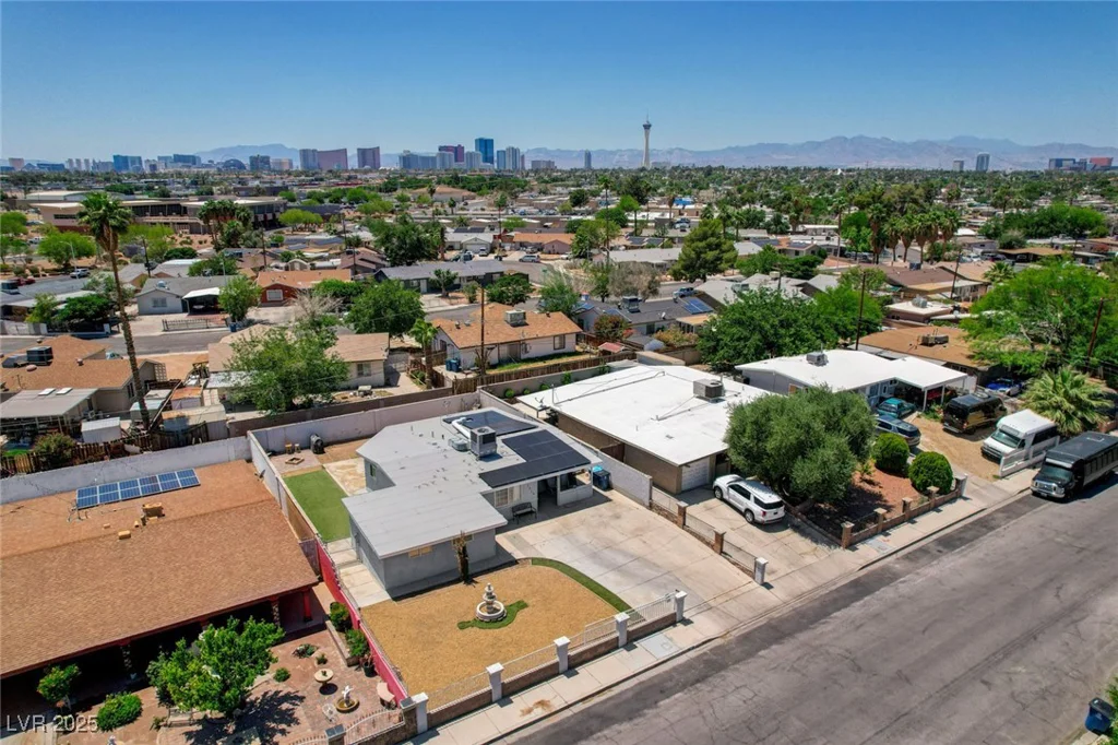 1816 Silver Birch, Las Vegas, NV 89104