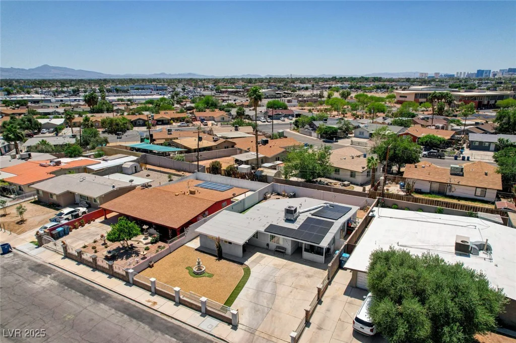 1816 Silver Birch, Las Vegas, NV 89104