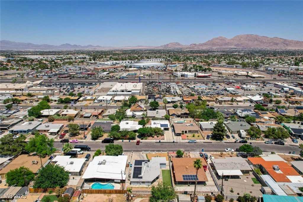 1816 Silver Birch, Las Vegas, NV 89104
