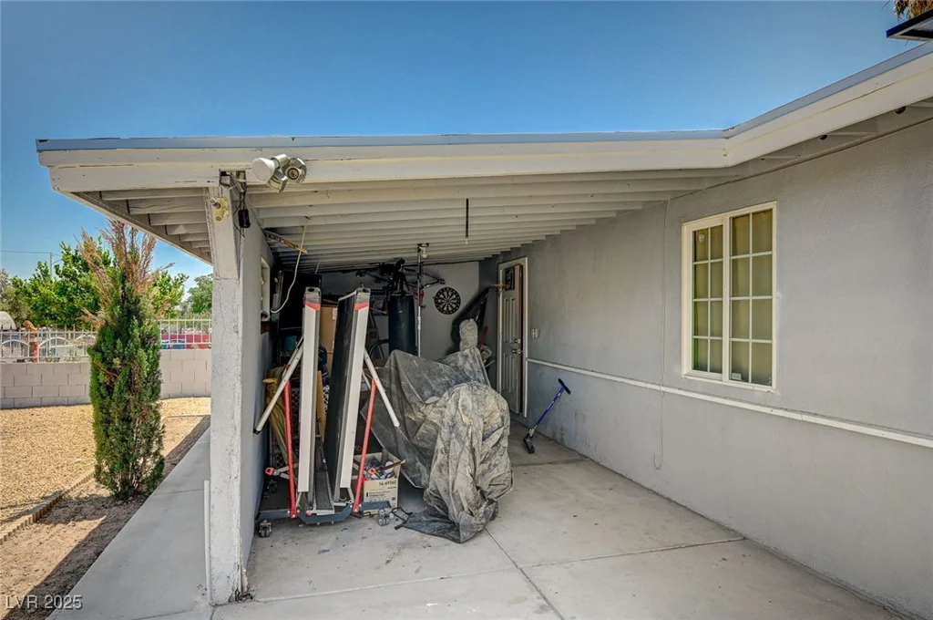 1816 Silver Birch, Las Vegas, NV 89104