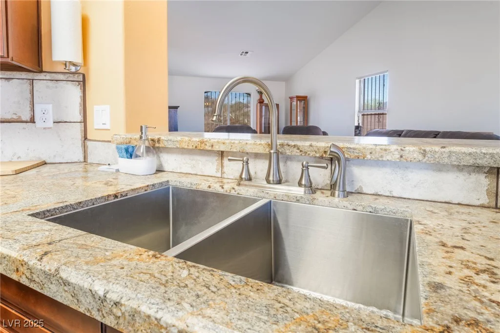 420 Aloha, Henderson, NV 89015