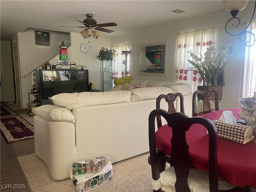 123 Gilliflower, Las Vegas, NV 89183