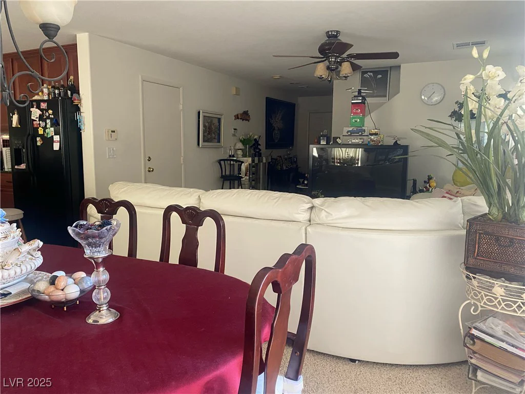 123 Gilliflower, Las Vegas, NV 89183
