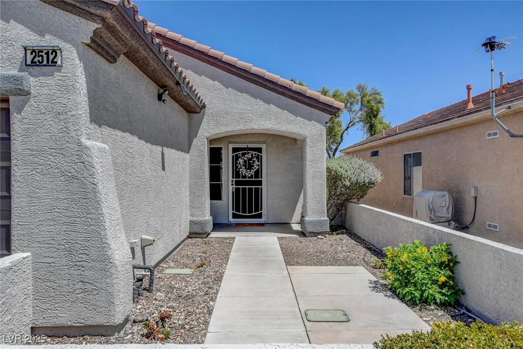 2512 Libretto, Henderson, NV 89052
