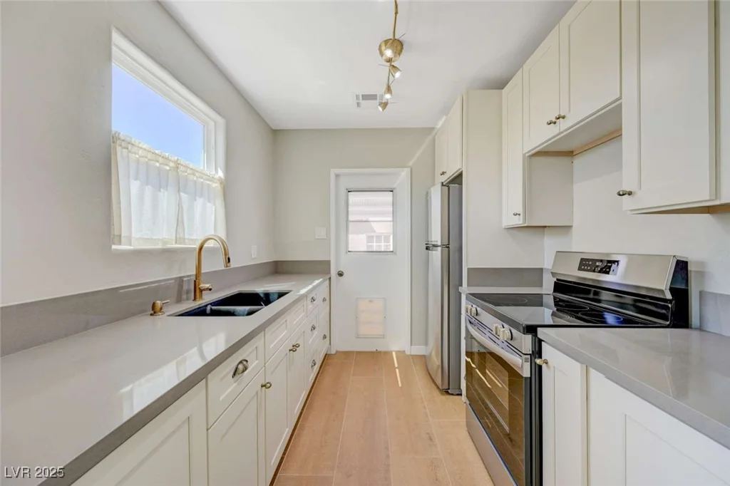 524 Hopi, Boulder City, NV 89005