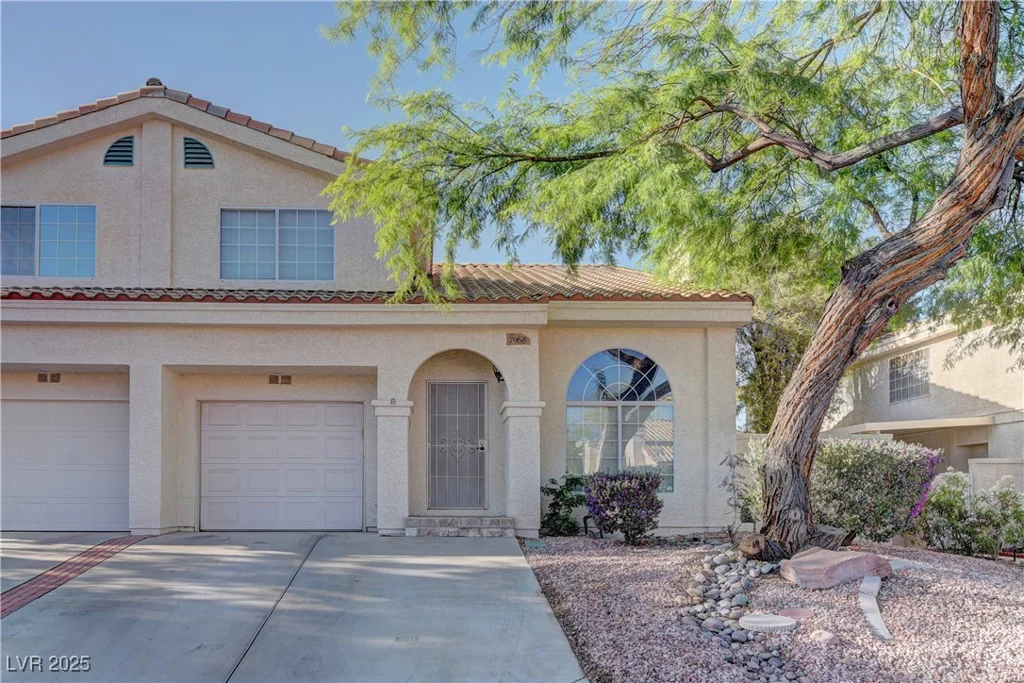 7968 Lisa Dawn, Las Vegas, NV 89147