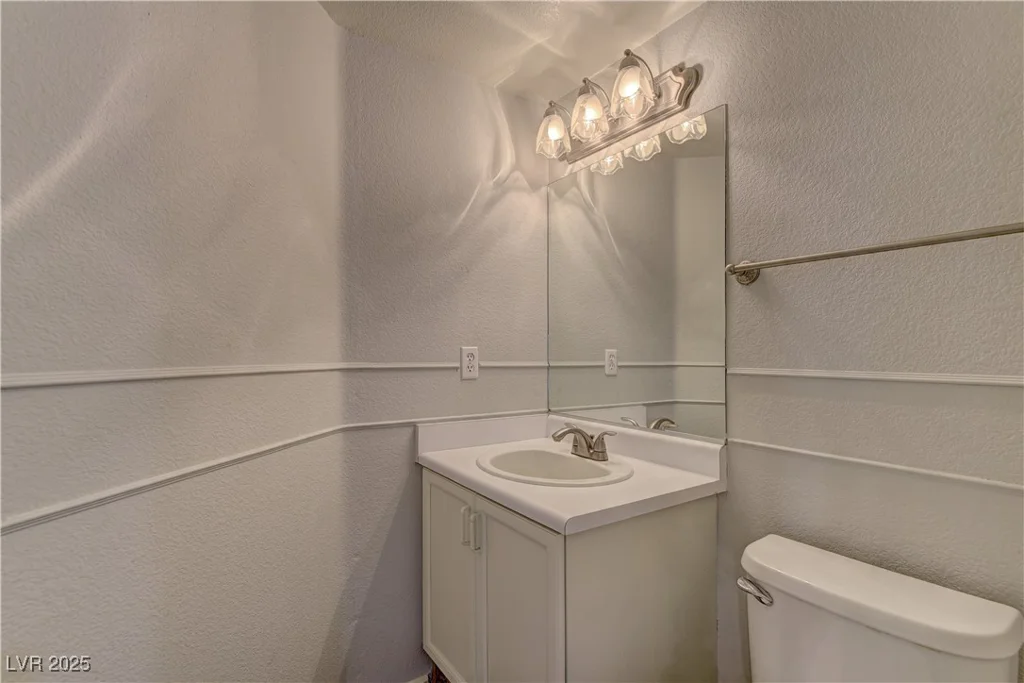 7968 Lisa Dawn, Las Vegas, NV 89147