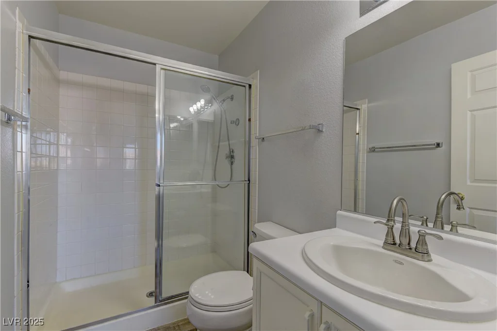 7968 Lisa Dawn, Las Vegas, NV 89147