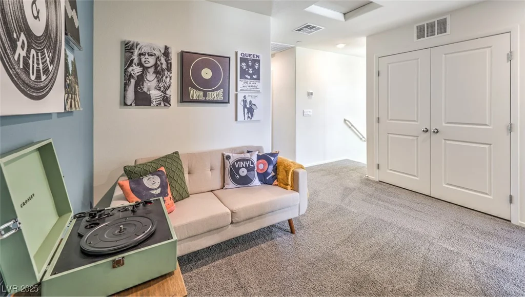 7351 Kyle Cove, North Las Vegas, NV 89084