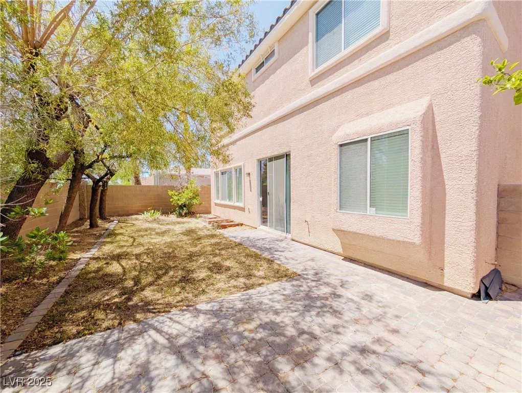 10469 Mulvaney, Las Vegas, NV 89141