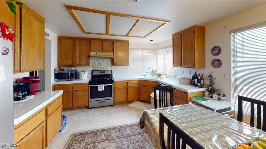 1745 Walingwood, North Las Vegas, NV 89031