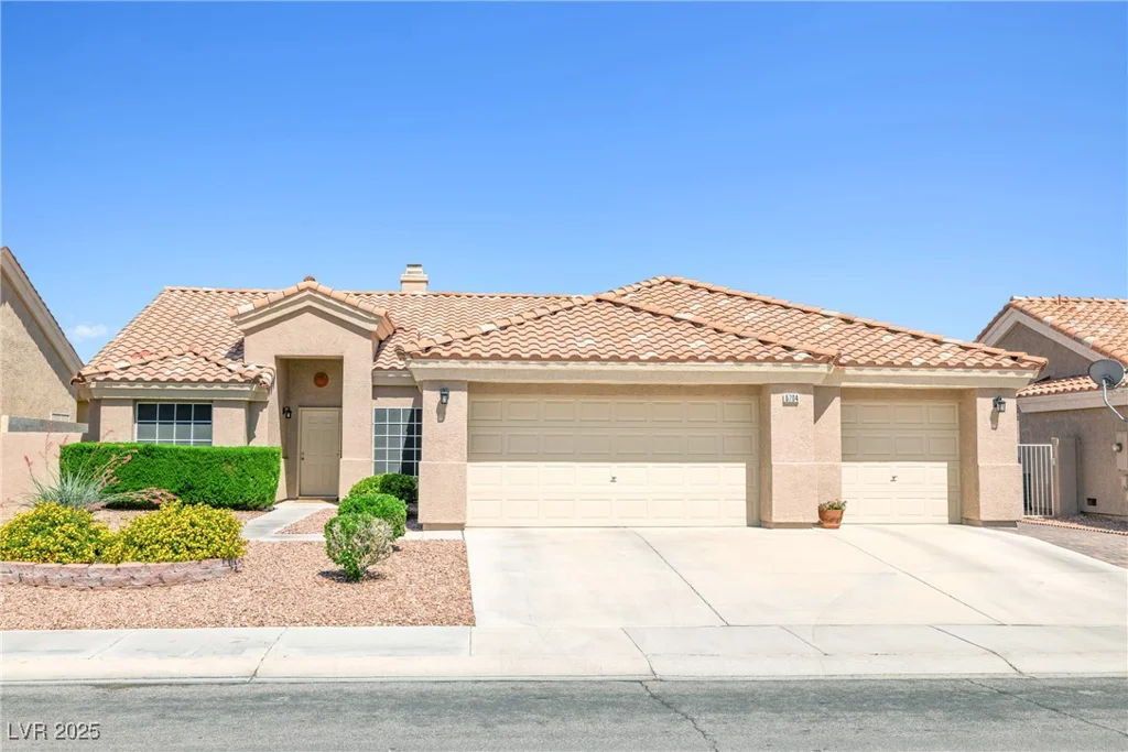 5704 Owl Butte, Las Vegas, NV 89149