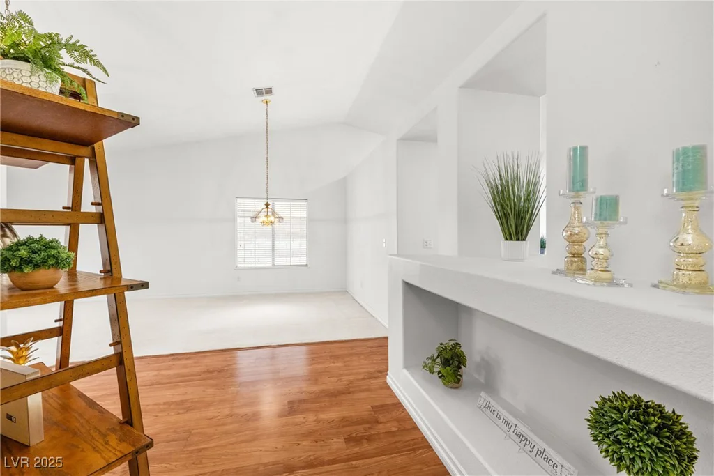 5704 Owl Butte, Las Vegas, NV 89149