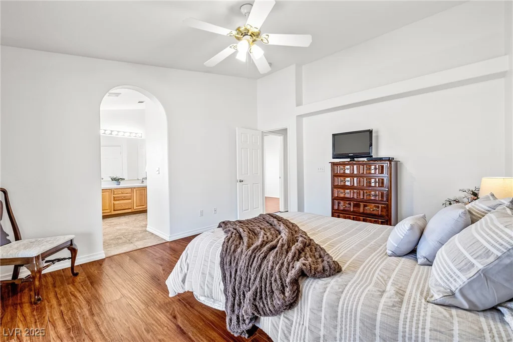 5704 Owl Butte, Las Vegas, NV 89149