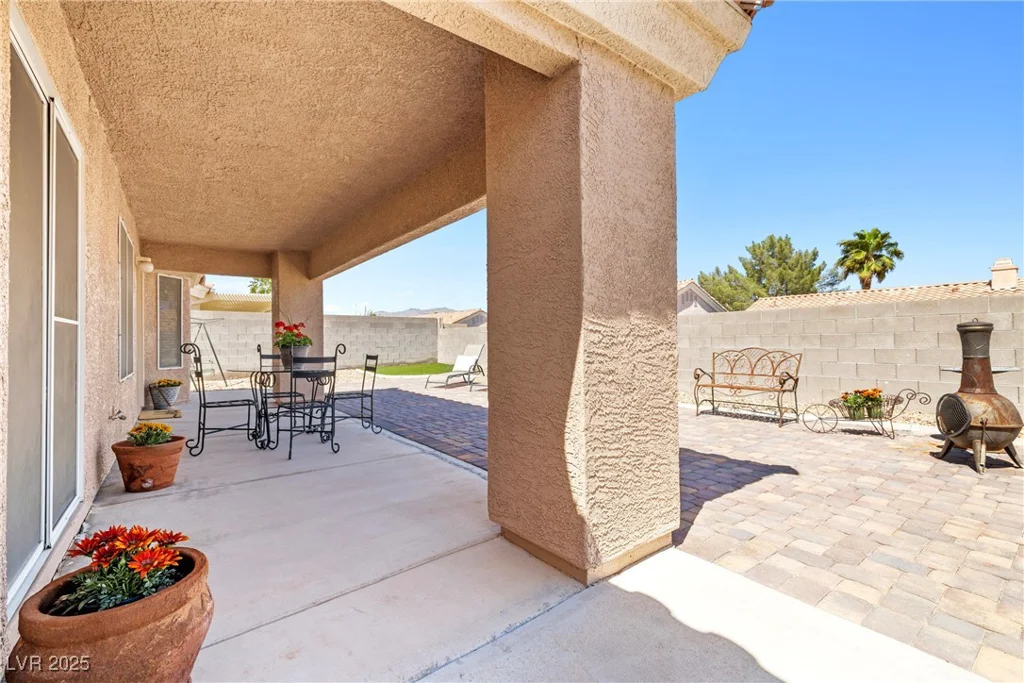 5704 Owl Butte, Las Vegas, NV 89149