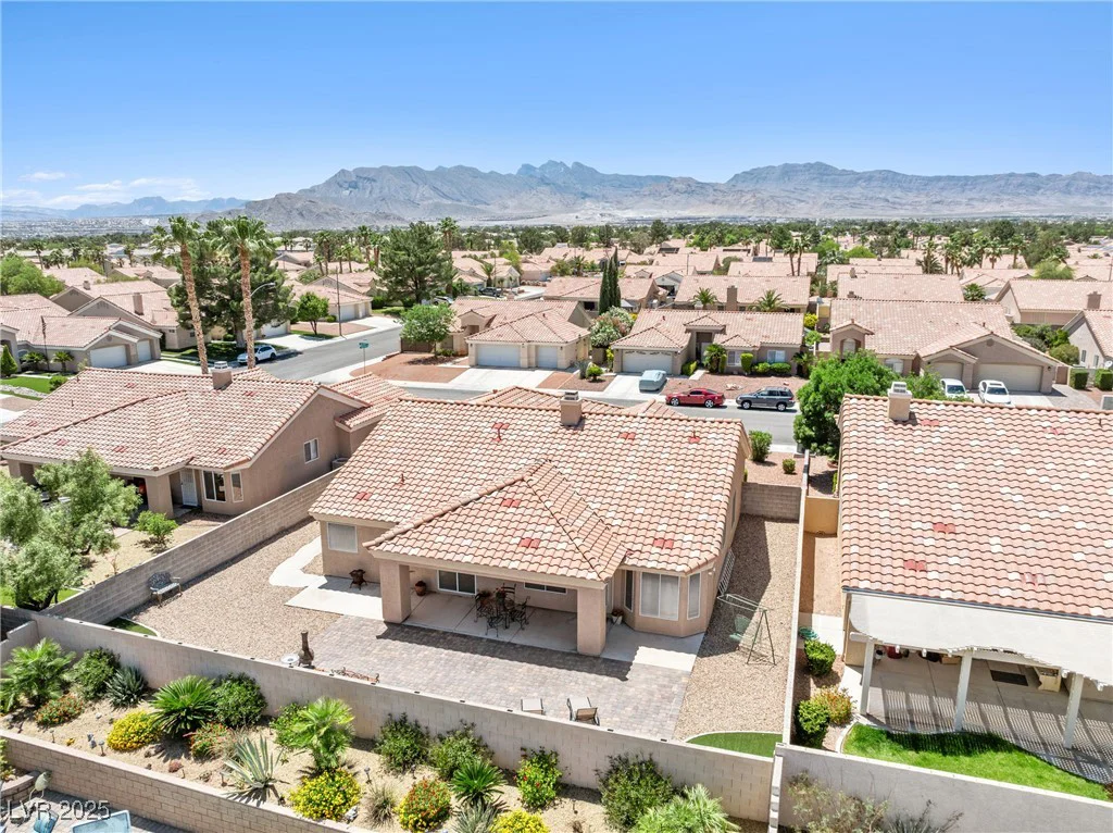 5704 Owl Butte, Las Vegas, NV 89149