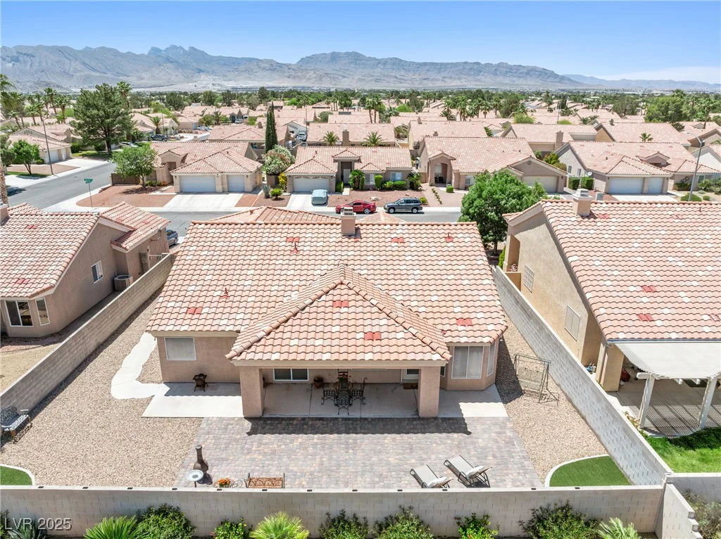 5704 Owl Butte, Las Vegas, NV 89149