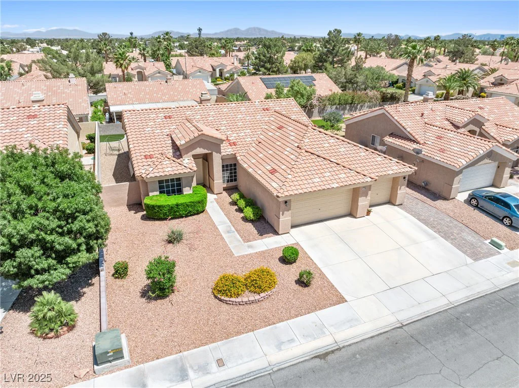 5704 Owl Butte, Las Vegas, NV 89149