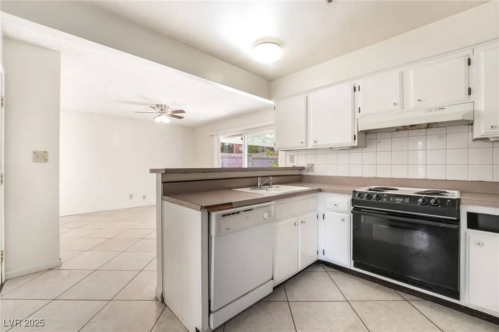4016 Stormcrest, Las Vegas, NV 89107