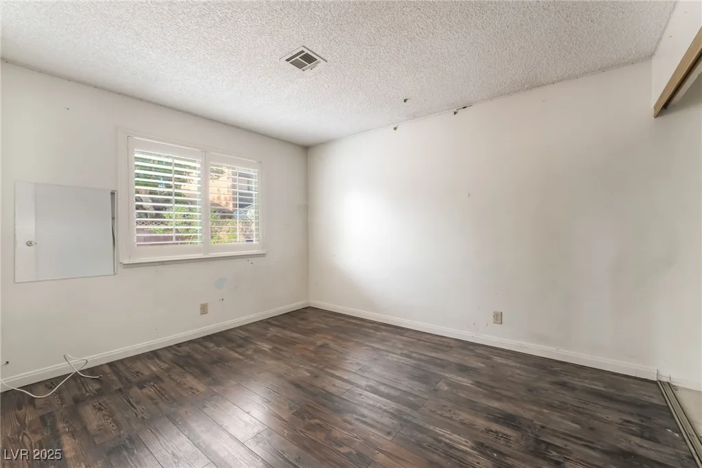 4016 Stormcrest, Las Vegas, NV 89107