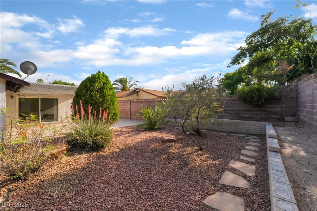 4016 Stormcrest, Las Vegas, NV 89107