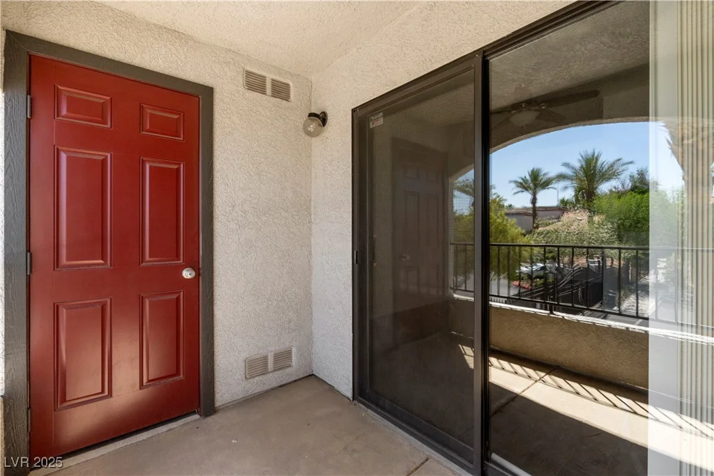 950 Seven Hills, Henderson, NV 89052