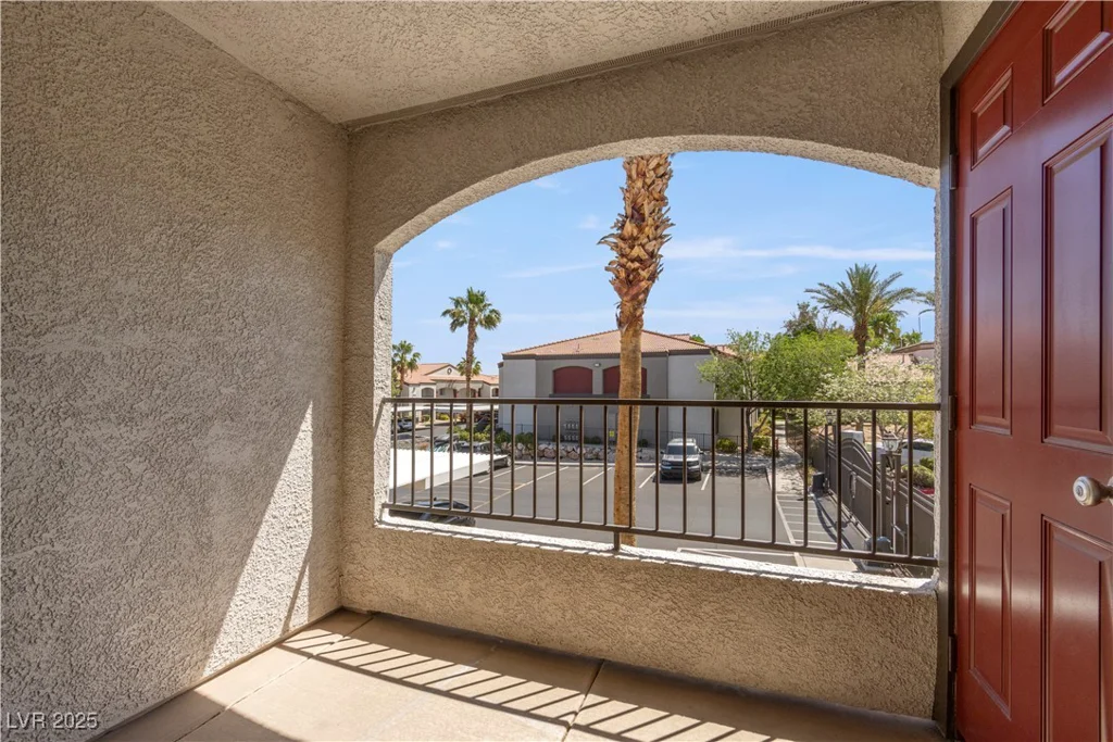 950 Seven Hills, Henderson, NV 89052