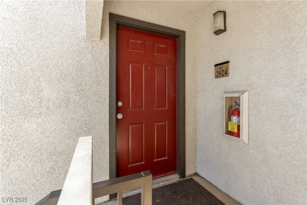950 Seven Hills, Henderson, NV 89052