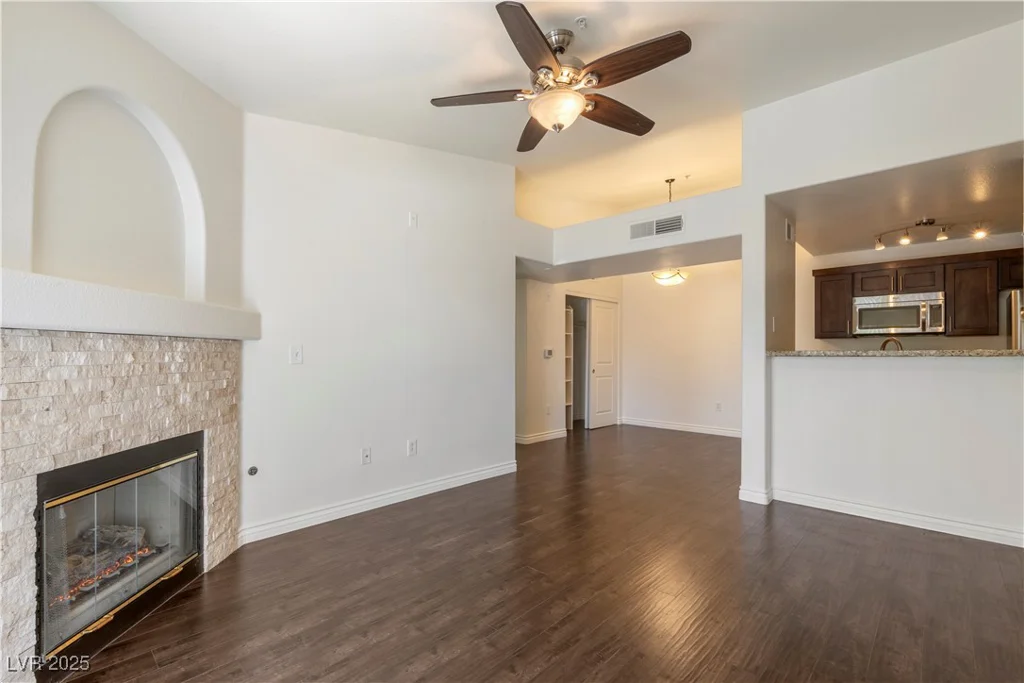 950 Seven Hills, Henderson, NV 89052