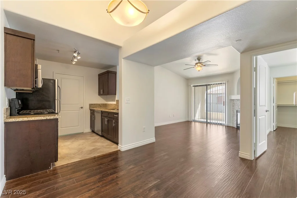 950 Seven Hills, Henderson, NV 89052