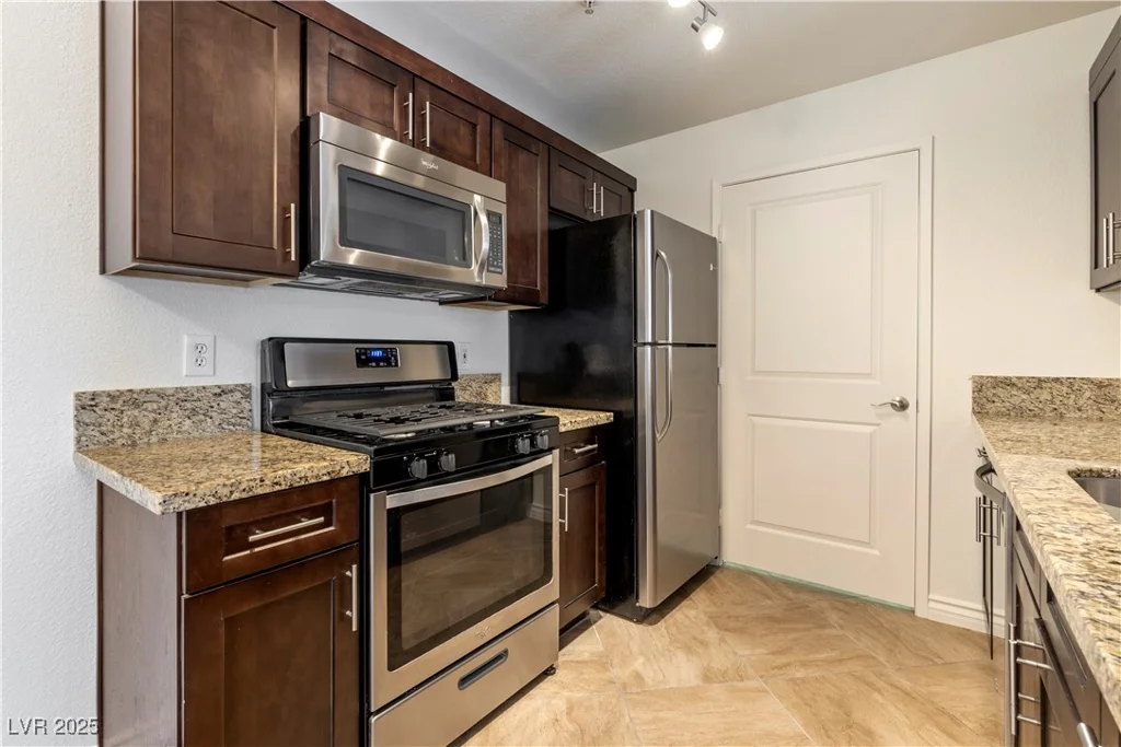 950 Seven Hills, Henderson, NV 89052