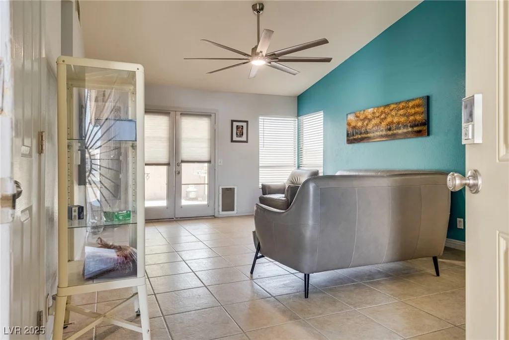 5116 Blue Onion, North Las Vegas, NV 89031