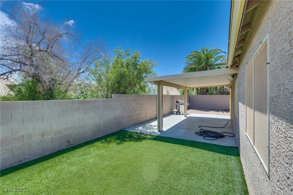 5116 Blue Onion, North Las Vegas, NV 89031