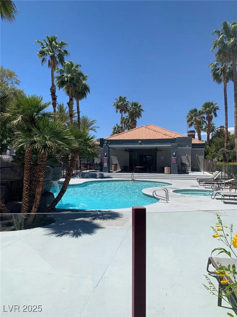 8600 Charleston, Las Vegas, NV 89117